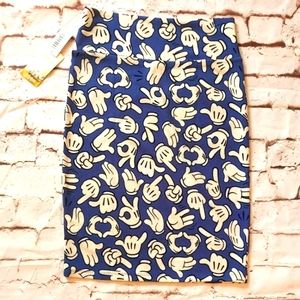 NWT LuLaRoe Disney Mickey Mouse Hands Cassie